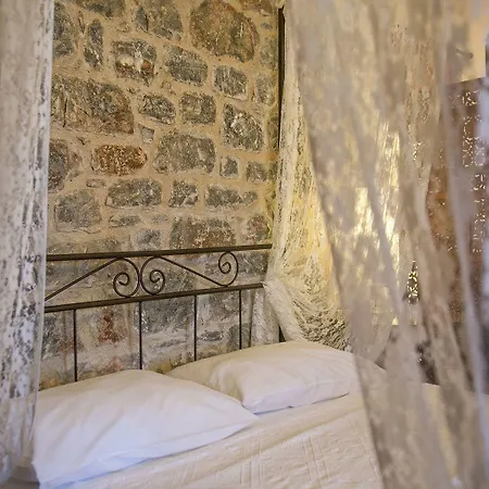 Sophia Limeni View Casa de hóspedes 3*