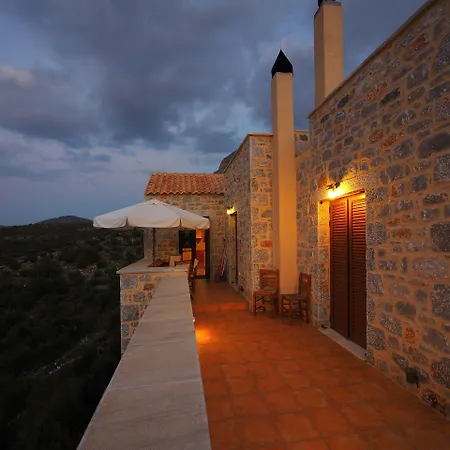 Sophia Limeni View Guest house