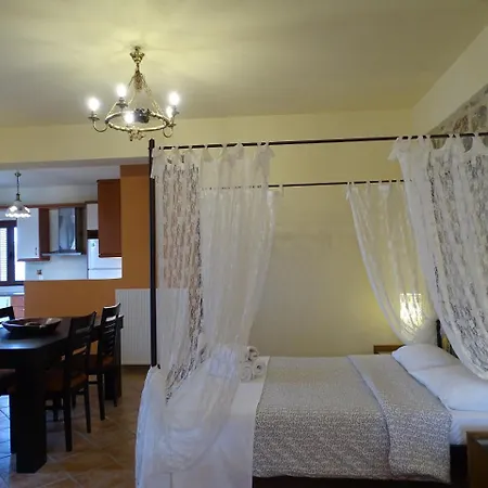 Sophia Limeni View Guest house