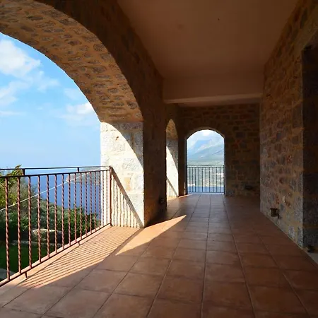Sophia Limeni View