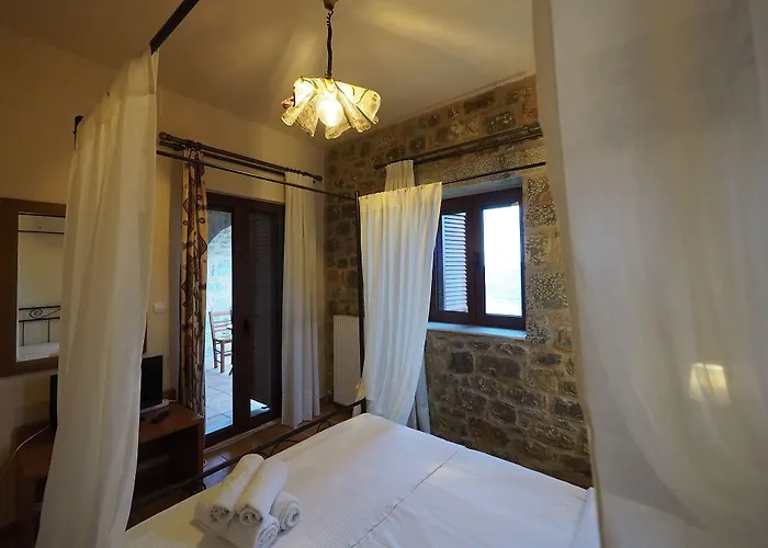 Sophia Limeni View بيت ضيافة