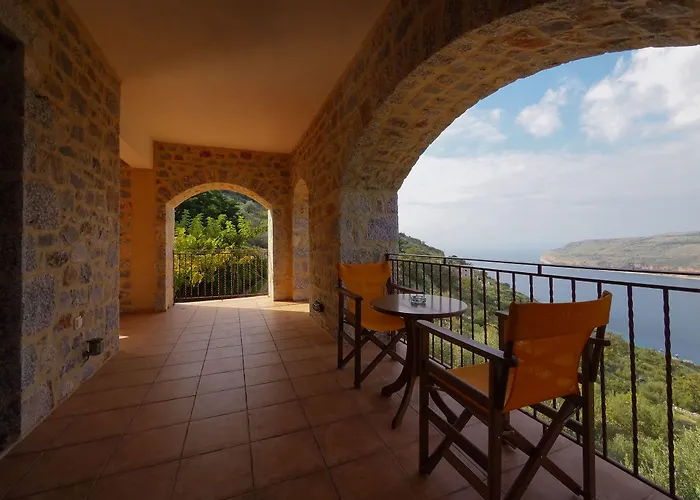 Sophia Limeni View בית הארחה אראופוליס