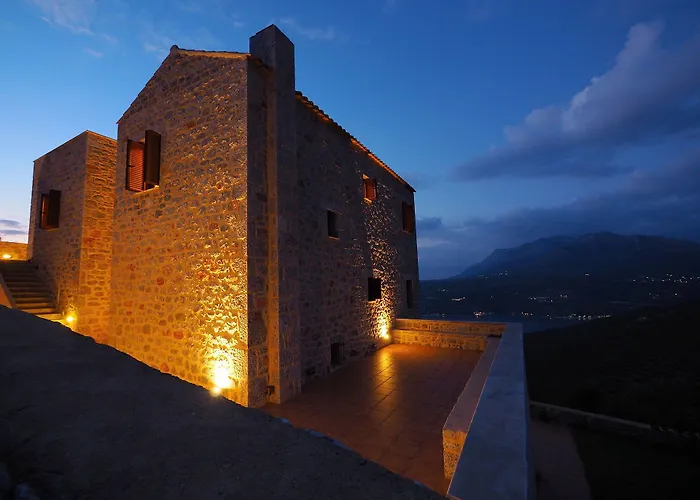 בית הארחה Sophia Limeni View אראופוליס