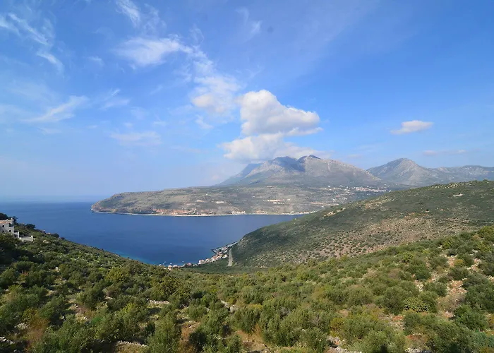 Sophia Limeni View أريبوليس