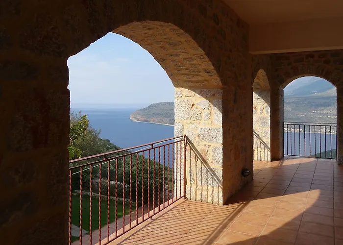 Sophia Limeni View أريبوليس