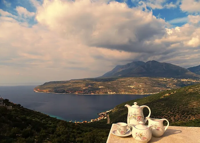 Sophia Limeni View בית הארחה 3*