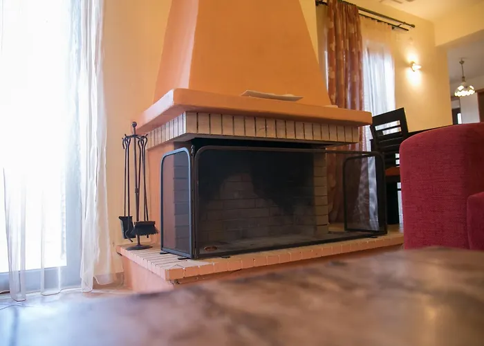 בית הארחה Sophia Limeni View