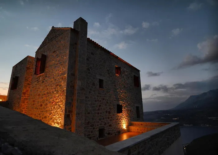 בית הארחה Sophia Limeni View 3*